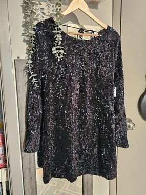 🔥 Bundle 3 / 15💲🔥 Ardene Black Sequin Long Sleeve Mini Dress
